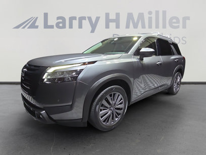 Certified 2023 Nissan Pathfinder SL w/ SL Premium Package