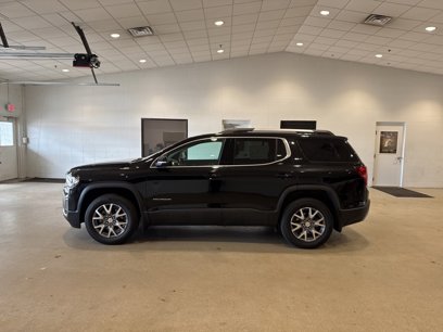 Used 2022 GMC Acadia SLT w/ Preferred Package