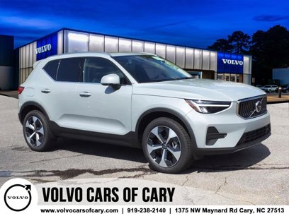New 2025 Volvo XC40 B5 Core w/ Protection Package Premier