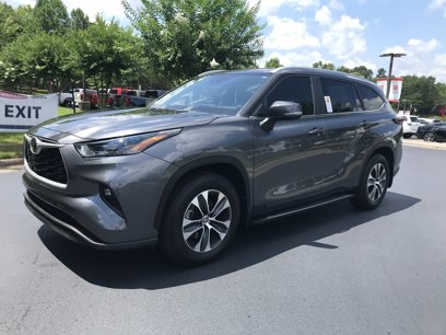 Used 2024 Toyota Highlander LE