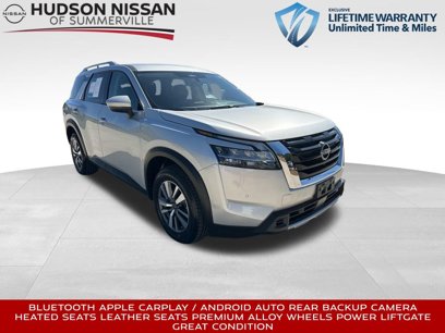 Used 2023 Nissan Pathfinder SL
