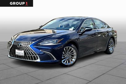 Used 2024 Lexus ES 350 w/ Luxury Package