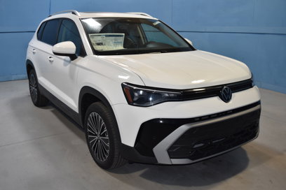 New 2025 Volkswagen Taos SE