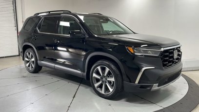 Used 2025 Honda Pilot Elite