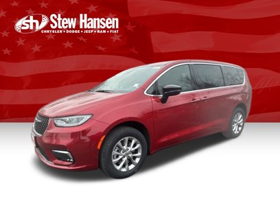 New 2025 Chrysler Pacifica Select