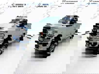 New 2024 RAM 2500 Tradesman w/ Chrome Appearance Group
