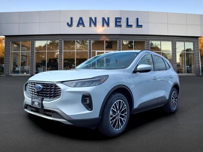 New 2025 Ford Escape SE w/ Class II Trailer Tow Package