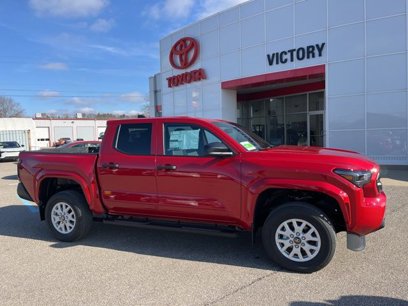New 2024 Toyota Tacoma SR