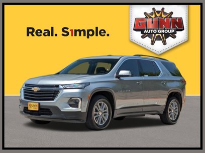 Used 2023 Chevrolet Traverse LT