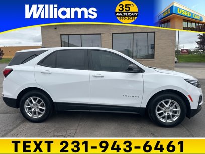 Used 2022 Chevrolet Equinox LS w/ LS Convenience Package
