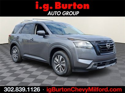 Used 2023 Nissan Pathfinder SL w/ Lighting Package (N92)