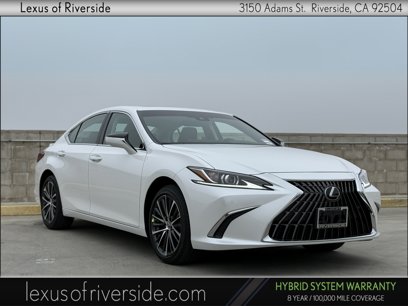 New 2025 Lexus ES 300h w/ Premium Package