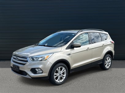 Used 2018 Ford Escape SE w/ SE Sync 3 Package