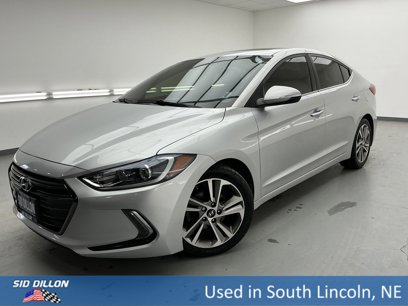 Used 2017 Hyundai Elantra Limited w/ Limited Tech Package 04