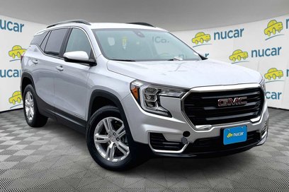 Used 2022 GMC Terrain SLE w/ Driver Convenience Package