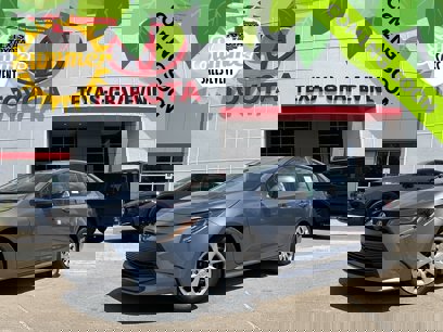 New 2025 Toyota Corolla LE
