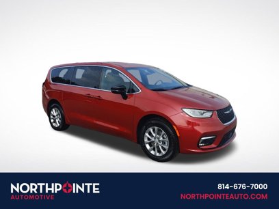 New 2026 Chrysler Pacifica Select