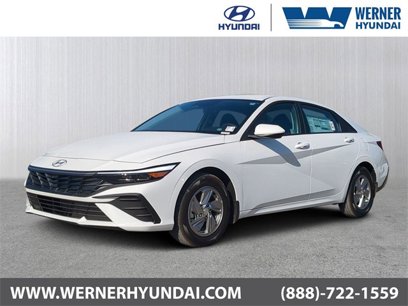 New 2025 Hyundai Elantra SE