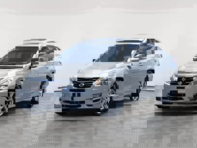 Used 2014 Nissan Altima 2.5 SV