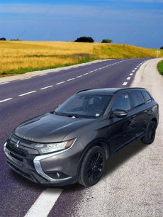 Used 2020 Mitsubishi Outlander LE