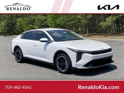 New 2025 Kia K4 EX