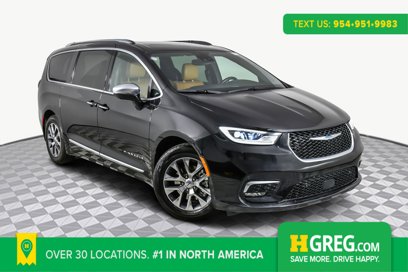 Used 2021 Chrysler Pacifica Pinnacle