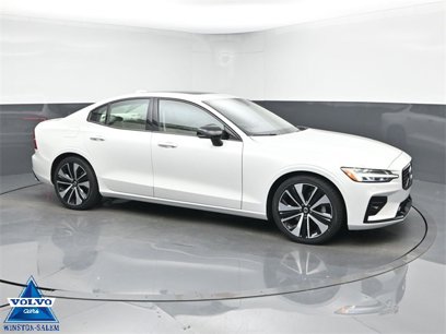 Used 2022 Volvo S60 B5 Momentum