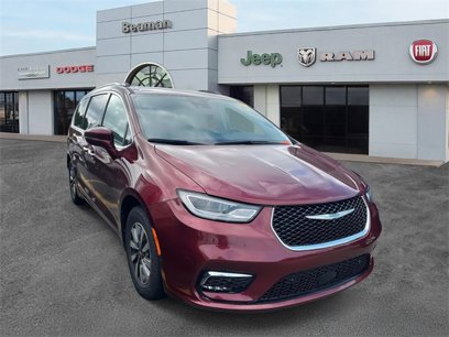 Used 2021 Chrysler Pacifica Touring-L