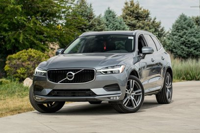 Used 2021 Volvo XC60 T5 Momentum w/ Premium Package