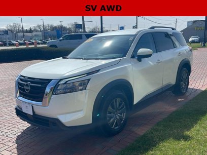Used 2024 Nissan Pathfinder SV