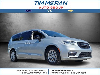Used 2024 Chrysler Pacifica Touring-L