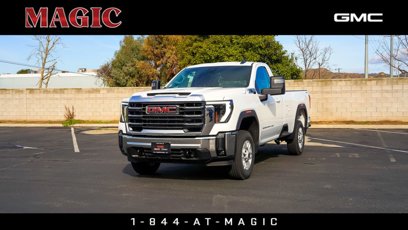 New 2025 GMC Sierra 2500 SLE