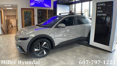 New 2025 Hyundai Ioniq 5 SEL