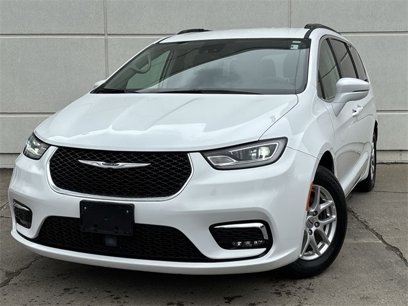 Used 2022 Chrysler Pacifica Touring-L