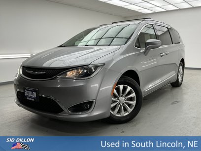 Used 2018 Chrysler Pacifica Touring-L