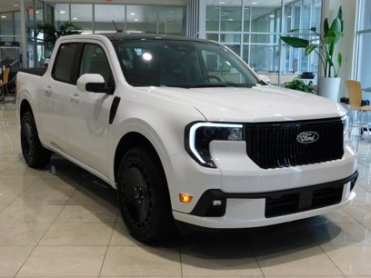 New 2025 Ford Maverick Lobo