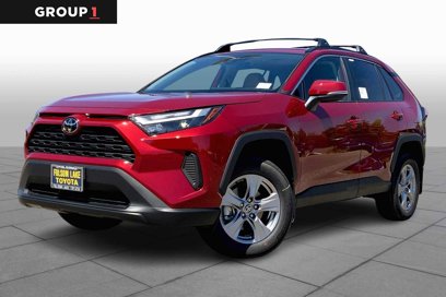 New 2025 Toyota RAV4 XLE