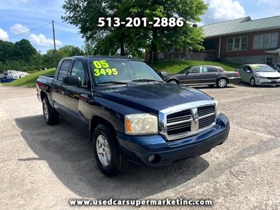 Used 2005 Dodge Dakota SLT