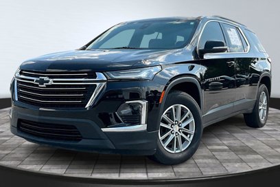 Used 2023 Chevrolet Traverse LT