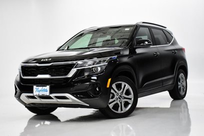 Used 2023 Kia Seltos S w/ Navigation Package