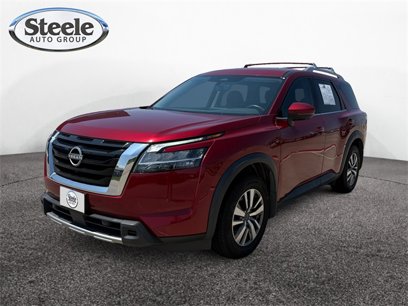 Used 2023 Nissan Pathfinder SL