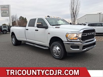 New 2024 RAM 3500 Tradesman w/ Chrome Appearance Group