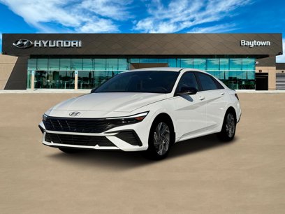 New 2025 Hyundai Elantra SEL