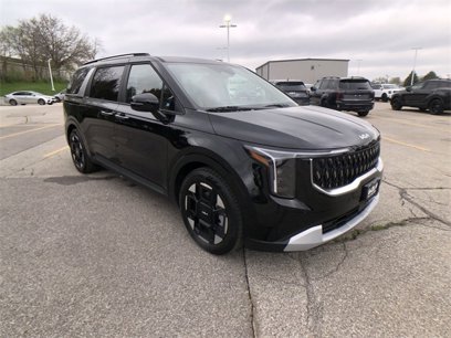 New 2025 Kia Carnival EX