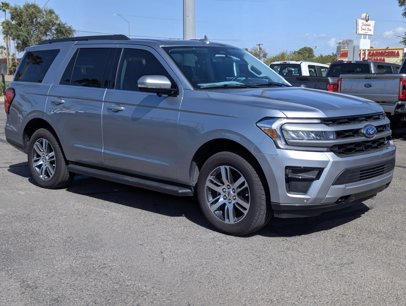 New 2024 Ford Expedition XLT