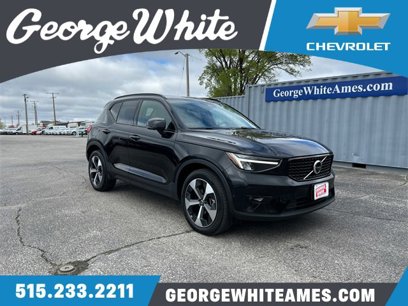 Used 2023 Volvo XC40 B4 Ultimate