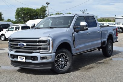 New 2025 Ford F250 Platinum w/ Platinum Plus Package