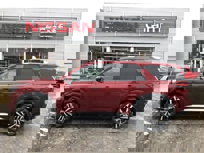 New 2025 Nissan Pathfinder Platinum