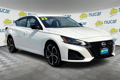 Used 2023 Nissan Altima 2.5 SR