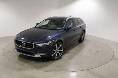 Used 2023 Volvo V90 B6 Cross Country Ultimate w/ Climate Package